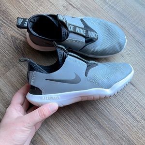 Good condition toddler Nike Flexrunner size 11c